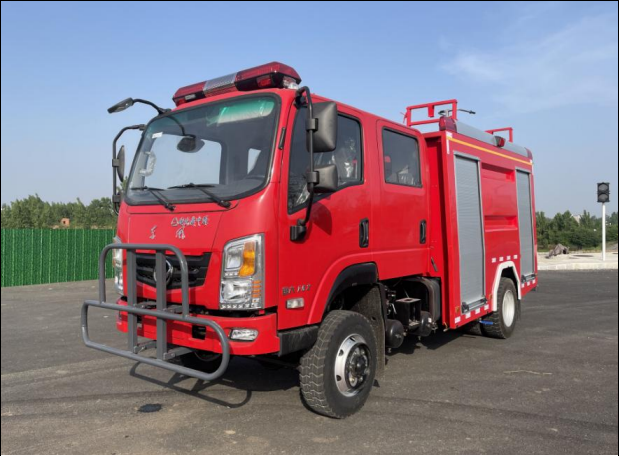 東風(fēng)四驅(qū)4噸水罐消防車(chē)