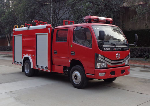 東風(fēng)3噸水罐消防車